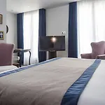 Taylor Hotel 3*