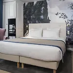 Taylor Hotel 3*